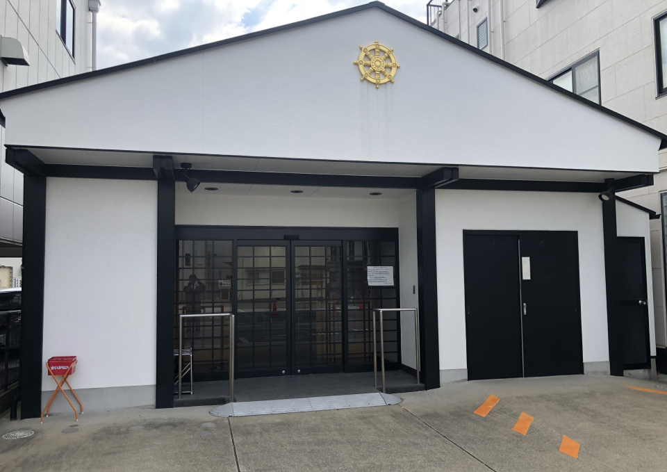 西心館の外観