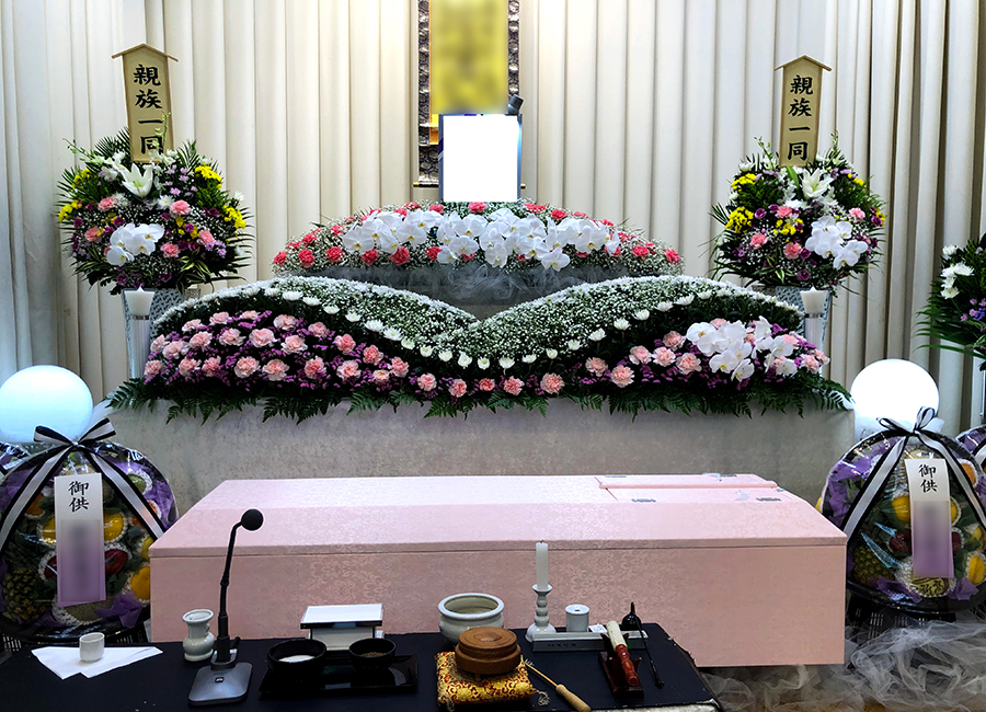 堺市立斎場での（小式場）家族葬プランの祭壇写真