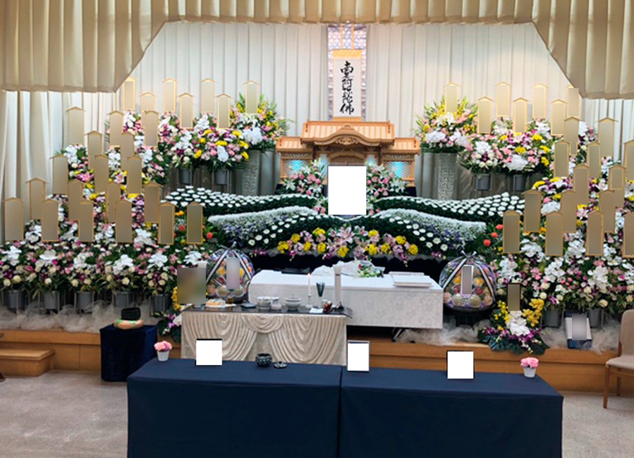 堺市立斎場での一般葬一般葬の祭壇写真