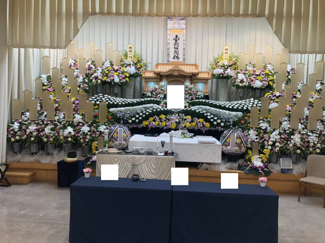 堺市立斎場でのスタンダードプランスタンダードプランの祭壇写真